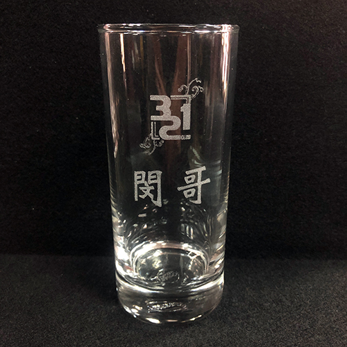 玻璃杯